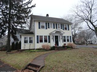 7 Greenway St, Hamden, CT 06517