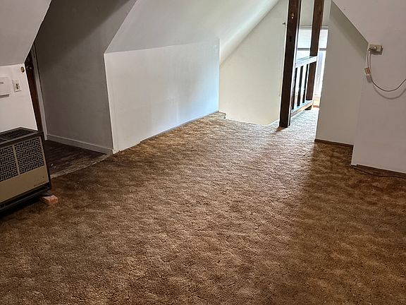 3rd image of 187 Goundry St
