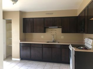 746 Oakton Rd, Montgomery, IL 60538