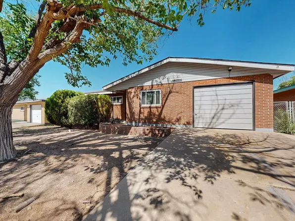 1705 Cornell Dr SE, Albuquerque, NM 87106