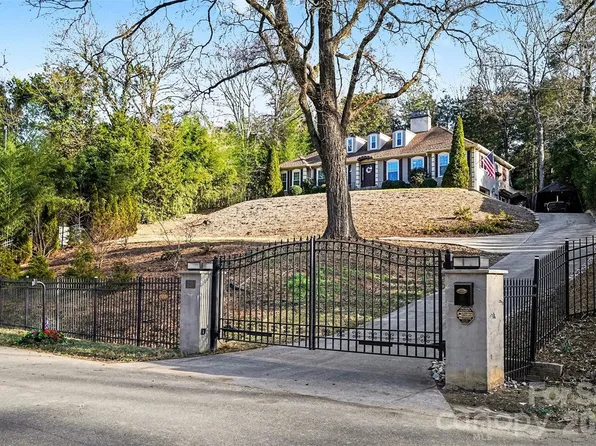 123 Old Bell Rd, Charlotte, NC 28270