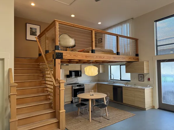 511 S 1st St, Mount Vernon, WA 98273