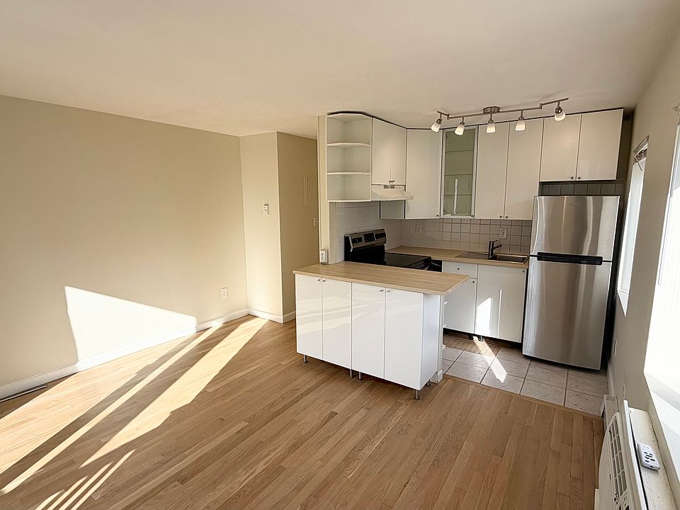 1st image of 19 Elko St APT 4