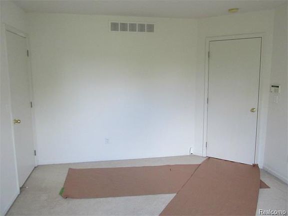 5th image of 38254 Saratoga Cir #1