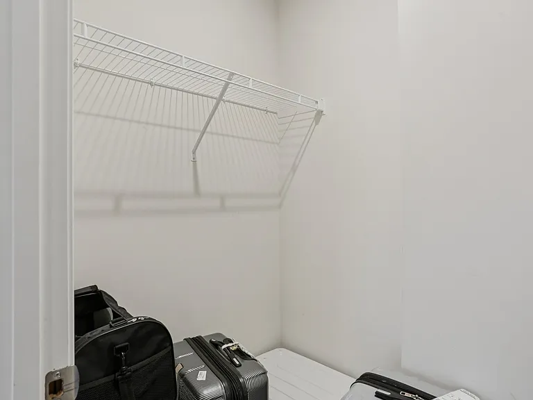 207 Mount Royal Ct — Photo 24