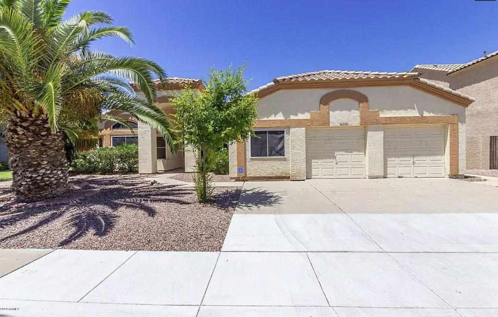 658 N Poplar Ct — Photo 3