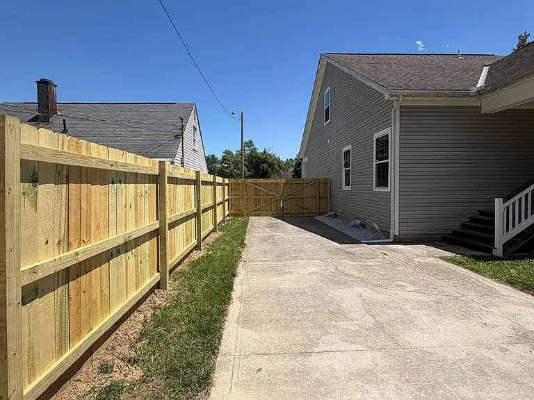 2995 Woodland Ave — Photo 13