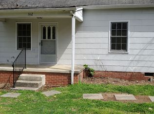 3112 Cecil St, Greensboro, NC 27455