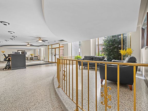 4th image of 601 Kappock St APT 1E