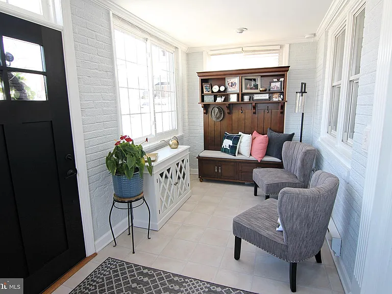 215 W 9th Ave — Photo 3