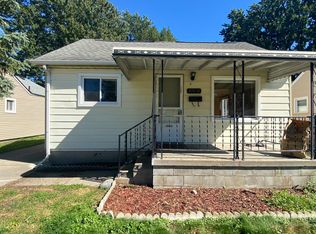 27722 Brettonwoods St, Madison Heights, MI