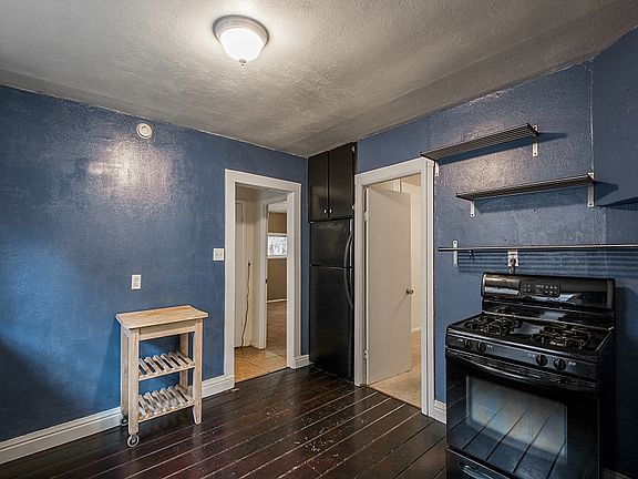 5th image of 321 E Coatsville Ave