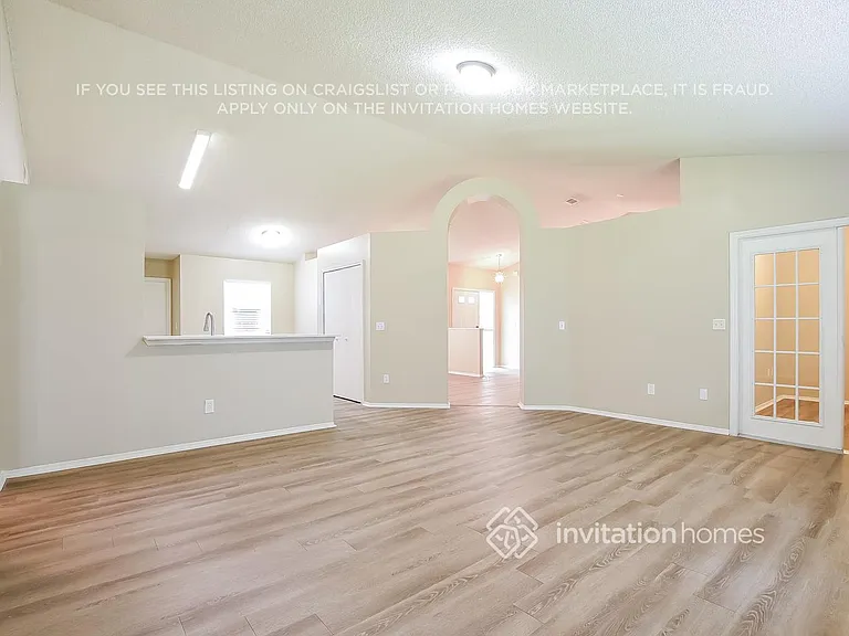328 Inglenook Cir — Photo 5