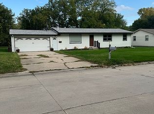105 H St, Neligh, NE 68756