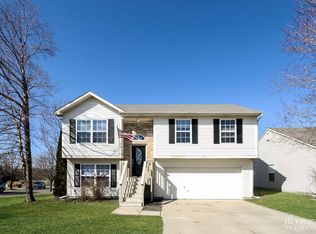 10340 Cerulean Dr, Noblesville, IN 46060