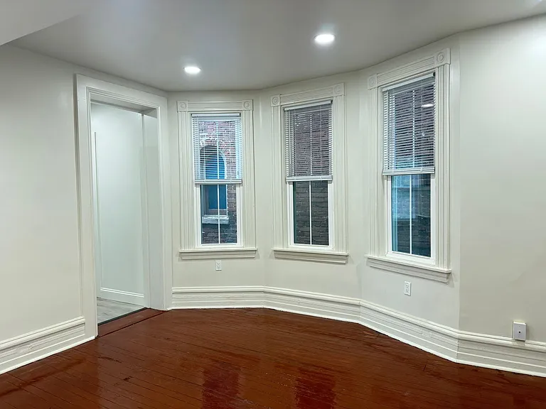 120 College Ave #2 — Photo 4