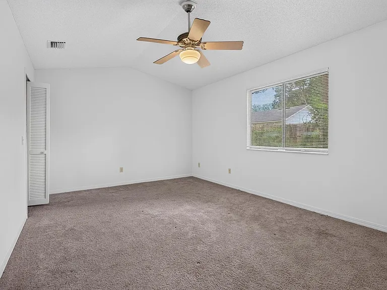 1445 Classic Oak Rd W — Photo 20