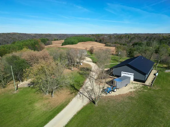 E10480 McCarty RD, Readstown, WI 54652