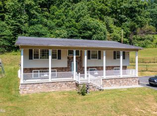 135 Riders Dr, Gate City, VA 24251