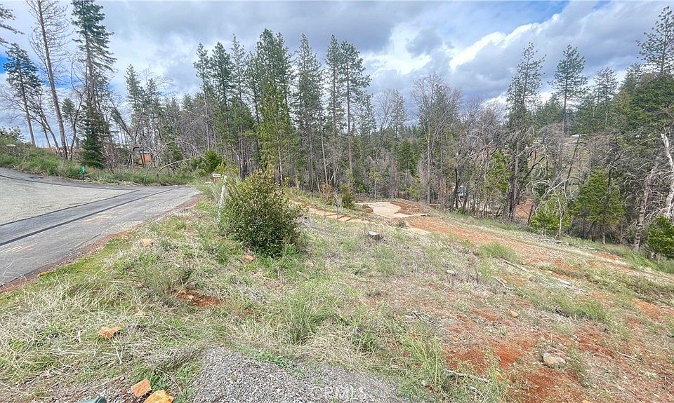 1st image of 5810 Oak Creek Dr