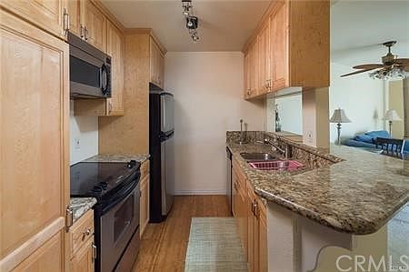 4th image of 610 The Vlg Unit 315