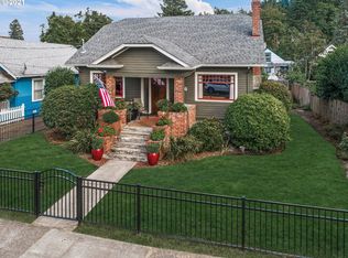 208 Center St, Oregon City, OR