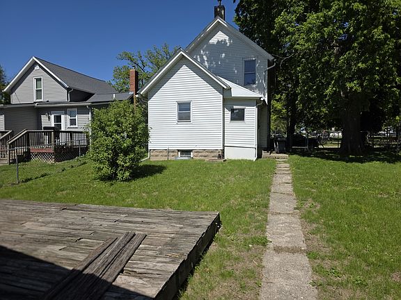 3rd image of 409 16th Ave