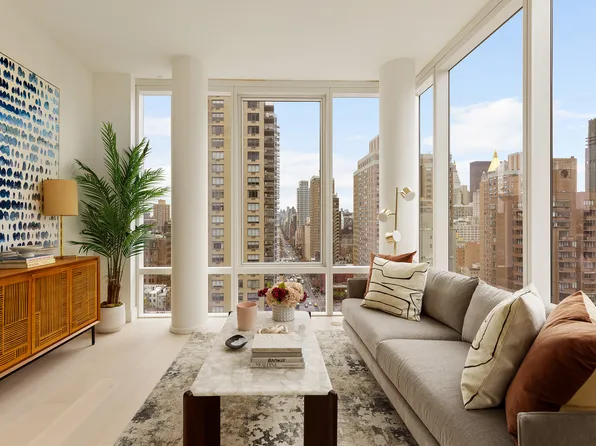 501 3rd Avenue image 2 of 13