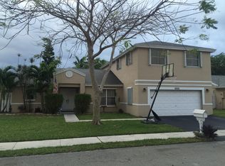 4030 SW 72nd Dr, Davie, FL 33314