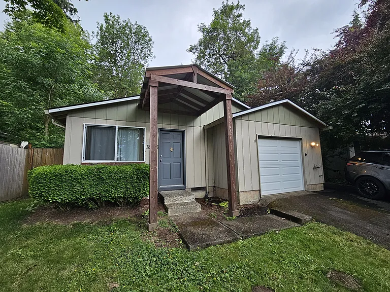 18616 Midhill Cir — Photo 2