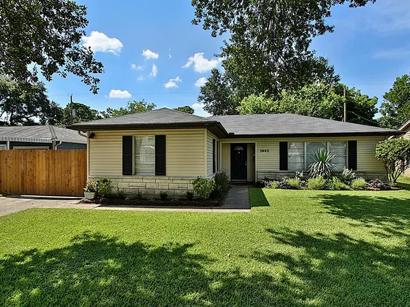 1643 Althea Dr, Houston, TX 77018