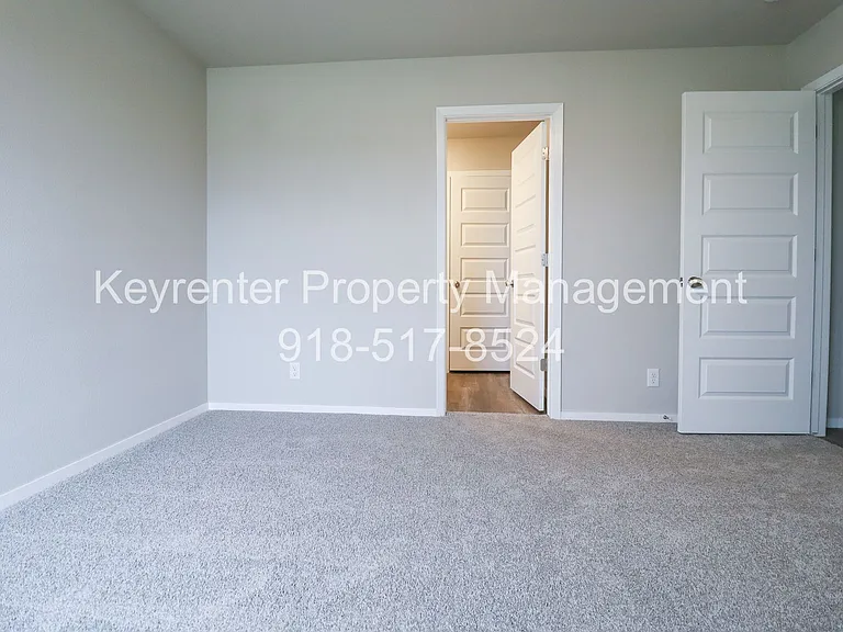 1327 E Honolulu Pl — Photo 25