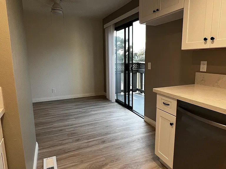 234 W Olive Ave #14 — Photo 14
