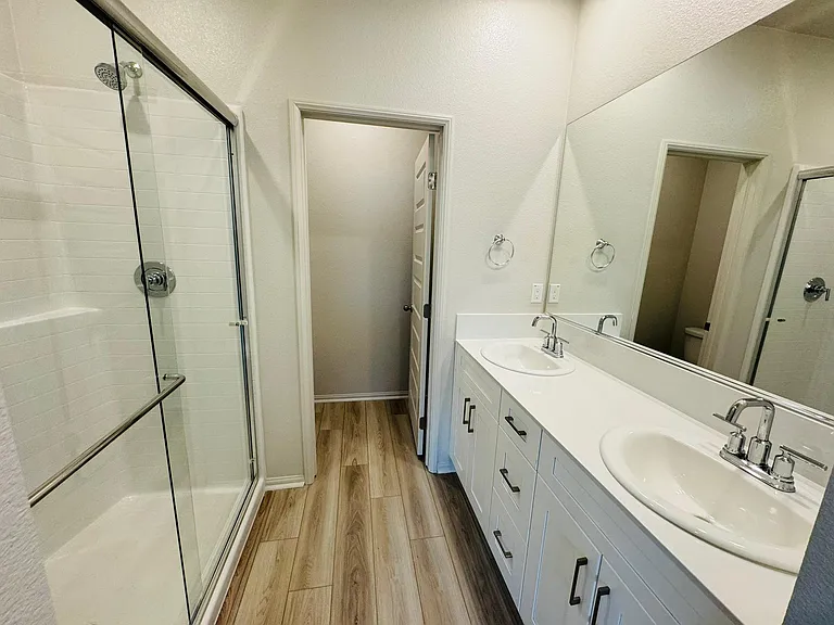 236 Lockhart Way — Photo 22