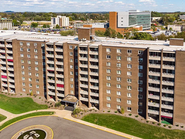 4185 Exterior