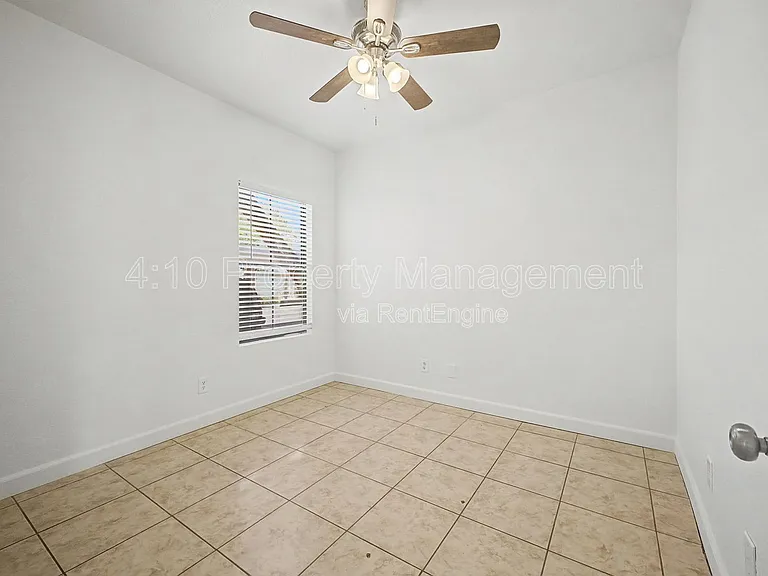280 S Elizabeth Way #37 — Photo 16