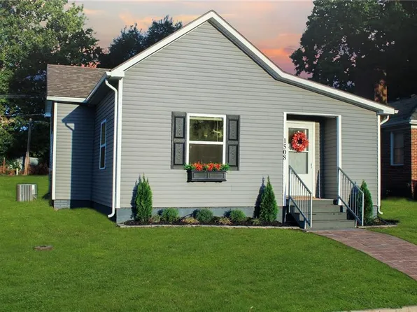 1508 Shelby St, Higginsville, MO 64037