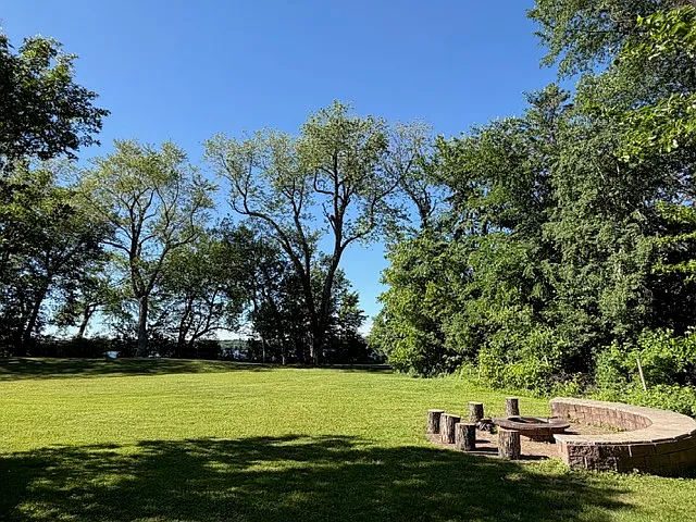 1 Raccoon Rd — Photo 32