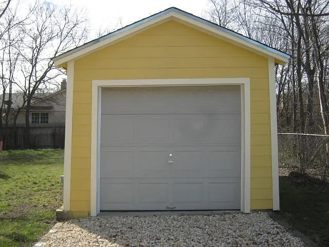 Single car garage
