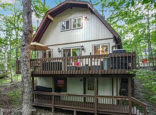 2107 Yorkshire Ct, Bushkill, PA 18324