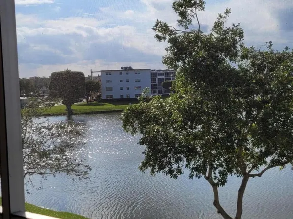 3027 Lincoln Pl #B, Boca Raton, FL 33434