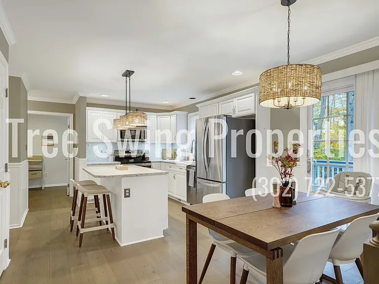 Villanova Ct — Photo 10
