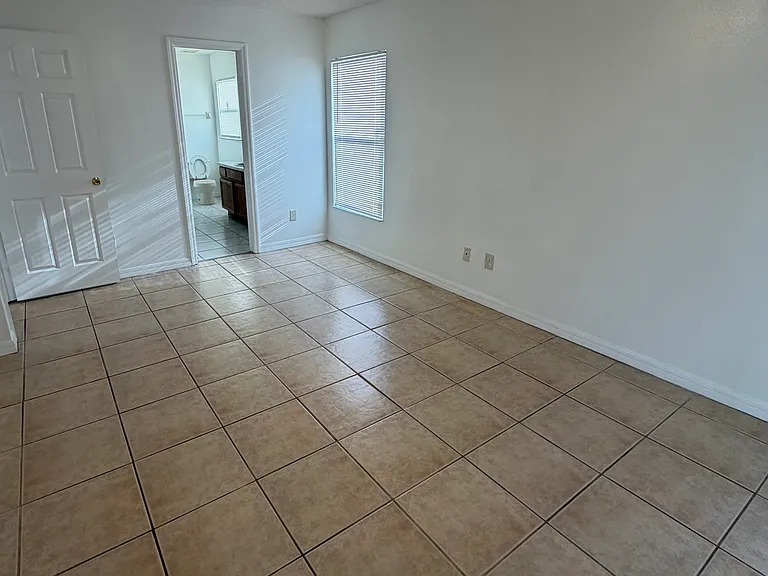 1646 Oak Hill Trl — Photo 39