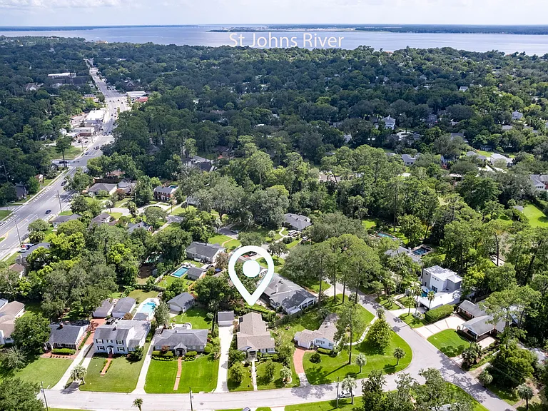 1326 Pinetree Rd — Photo 58