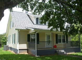 639 Hatchers Chapel Rd, Claudville, VA 24076