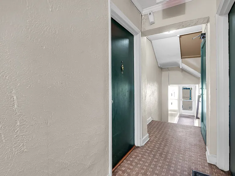 430 Missouri Ave N #W — Photo 9