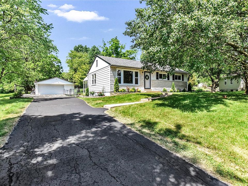 1st image of 627 Highland Dr