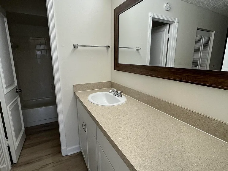 5975 Forest Hill Blvd #201 — Photo 13