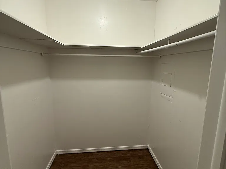Peartree Apartments — Photo 3