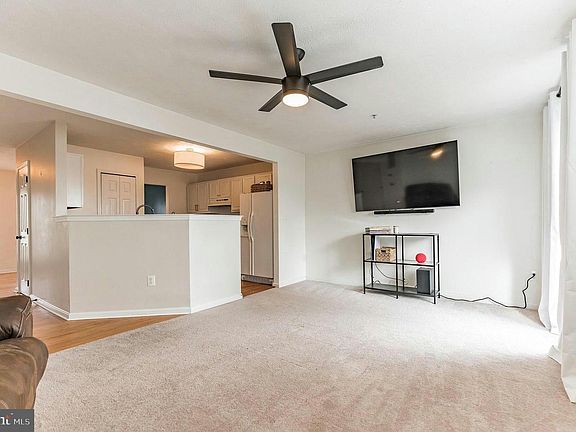 5th image of 7971 Delores Ct